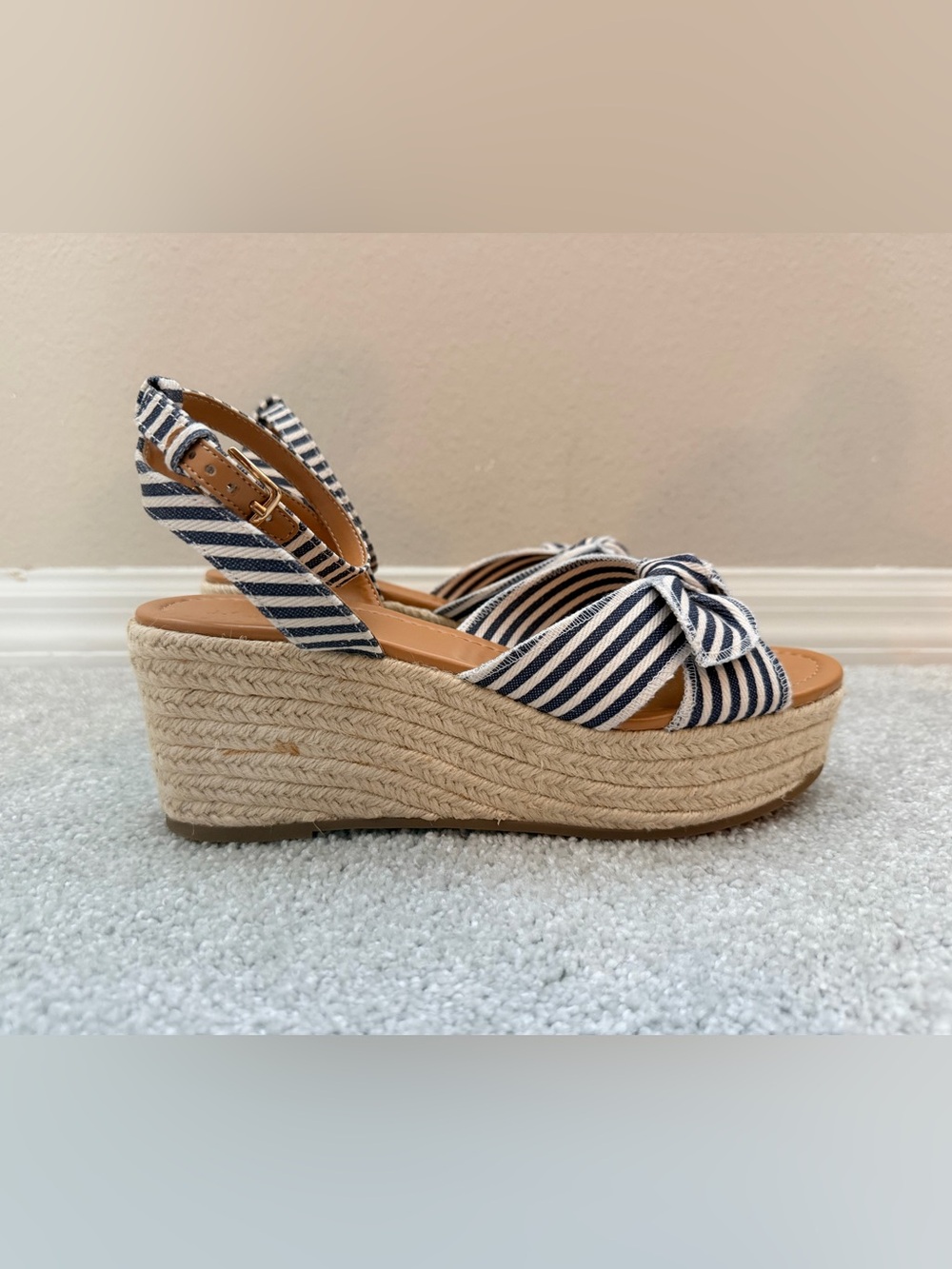 J. Crew Women’s Striped Navy Espadrille Wedge Sandals, size 10 - Picture 8 of 9